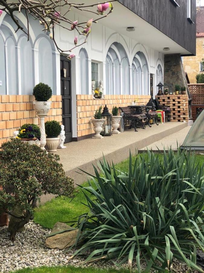 Apartmány Karlovy Vary Kültér fotó